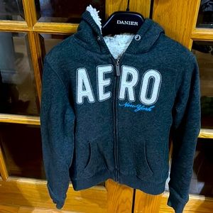 Pre-Owned AERO Girls Grey Hoodie, size Medium in great condition.